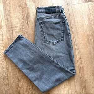 FRANK & OAK |  31  | Stevie Tapered Grey Wash Denim